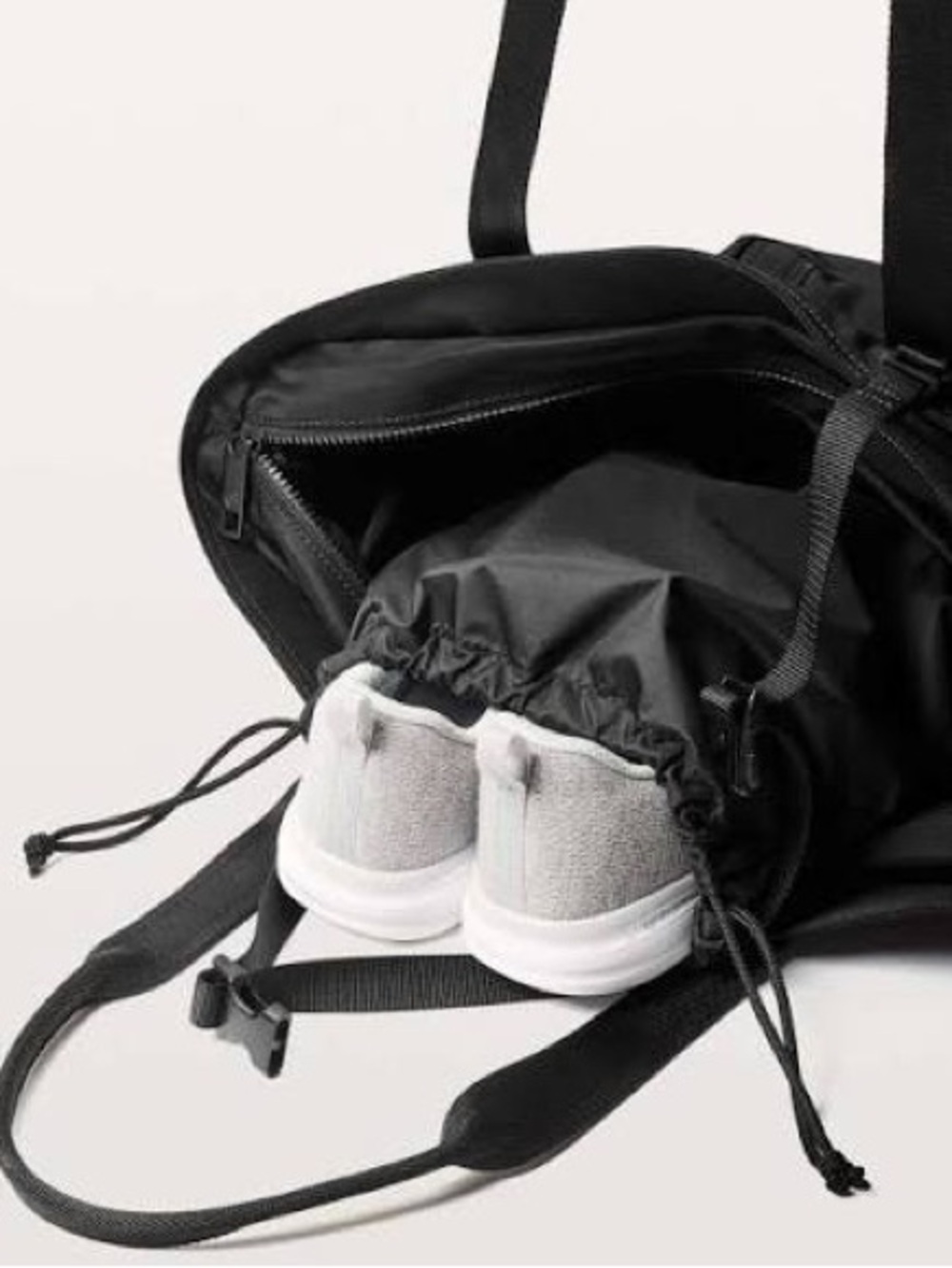 NWT Lululemon Live Free Tote 20L Black Yoga Gym Bag - Picture 5 of 6